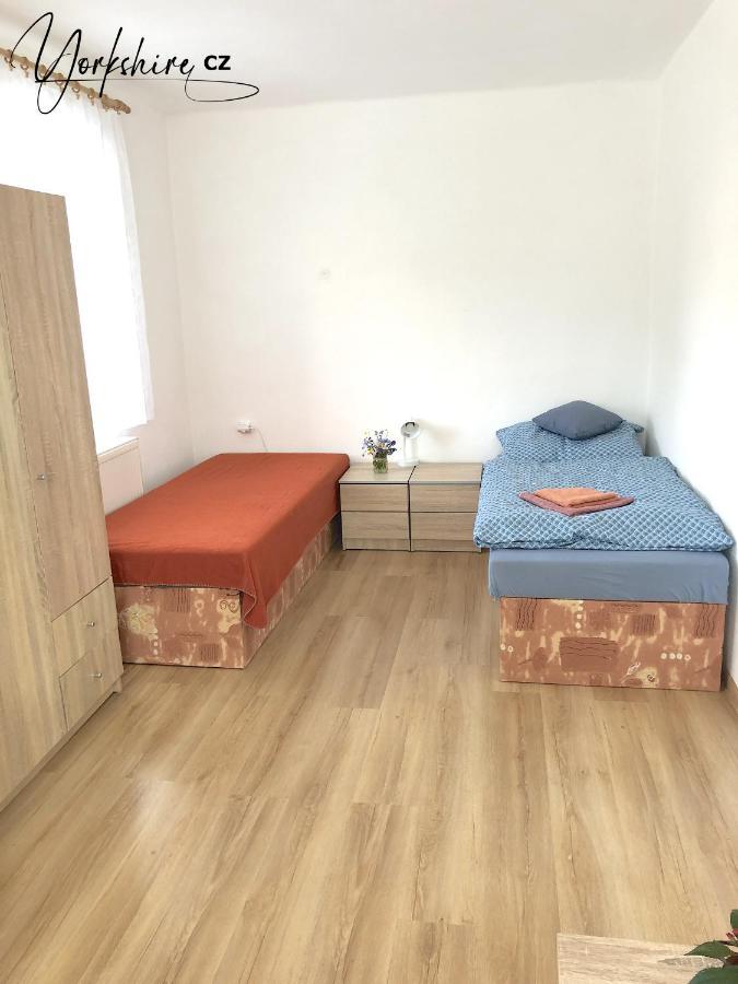 Apartment Yorkshire Bujanov Exteriér fotografie